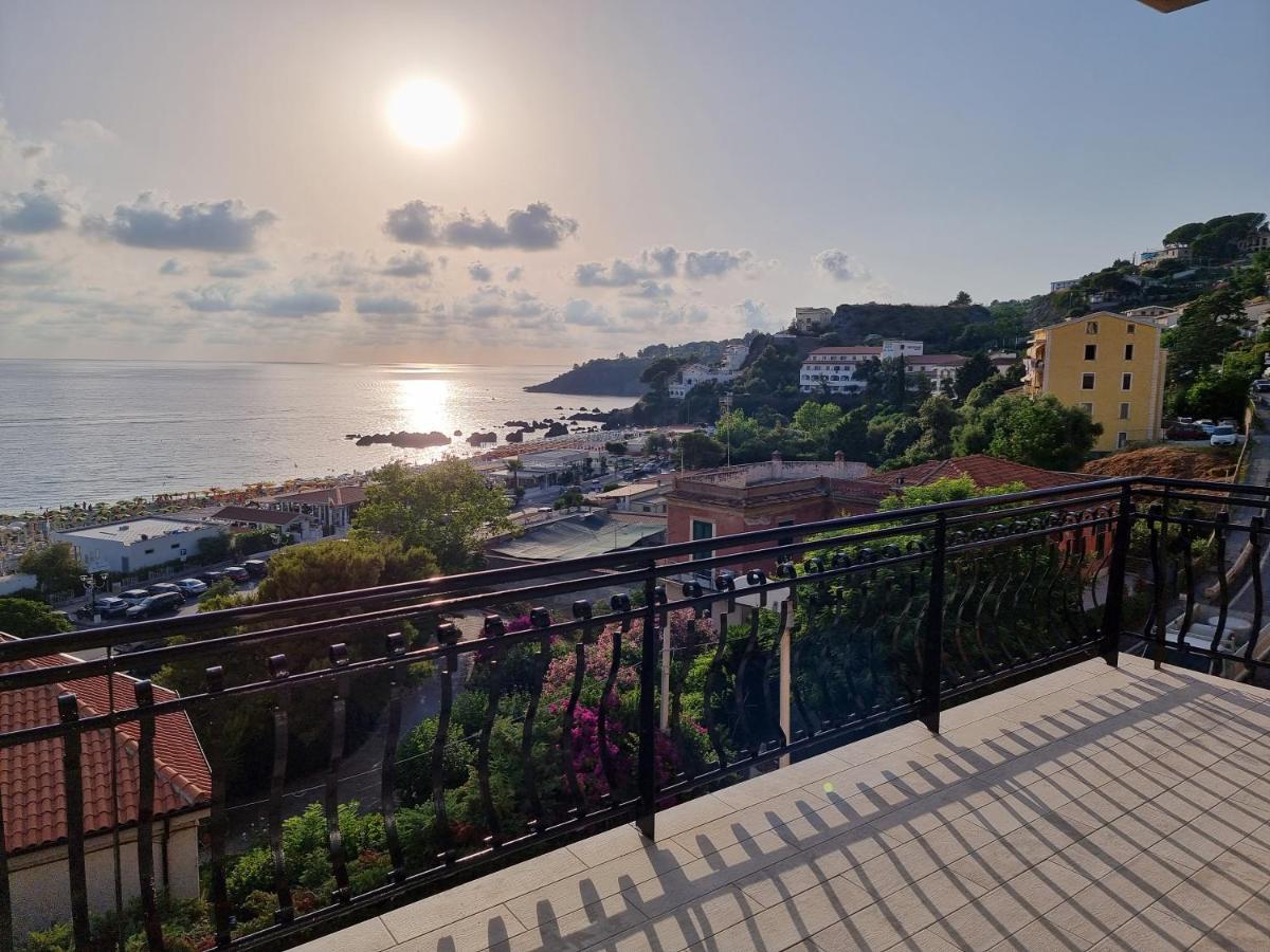 1531 Jackson B&B Scalea Εξωτερικό φωτογραφία